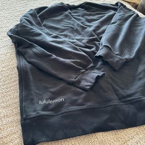 Lululemon Women’s Perfectly Oversized Crew Neck Pullover Sweatshirt Black